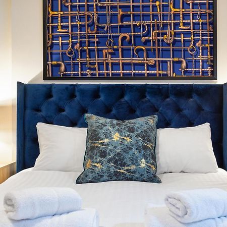 Elegant Kensington Apartment With Patio London Luaran gambar