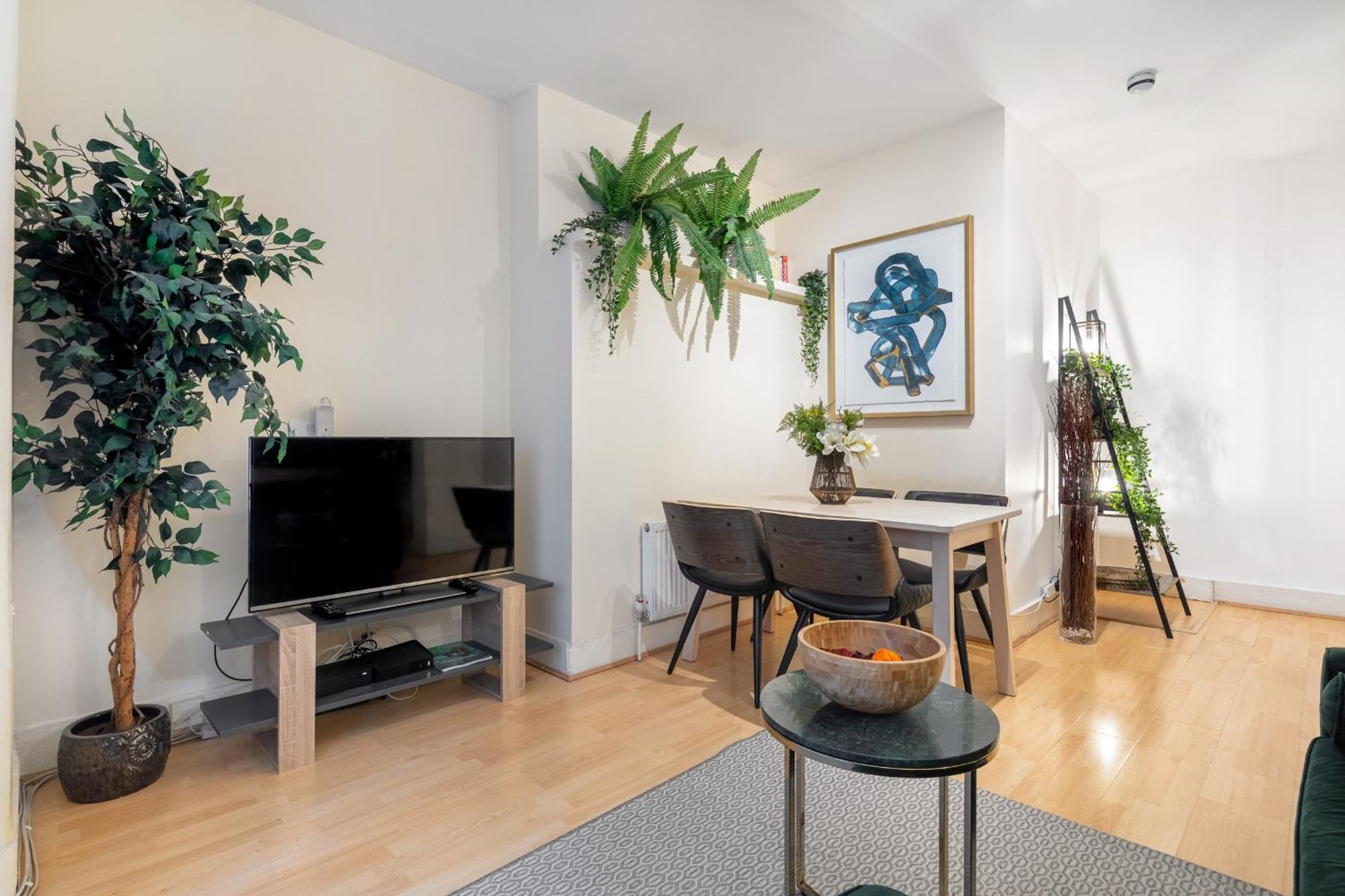 Elegant Kensington Apartment With Patio London Luaran gambar