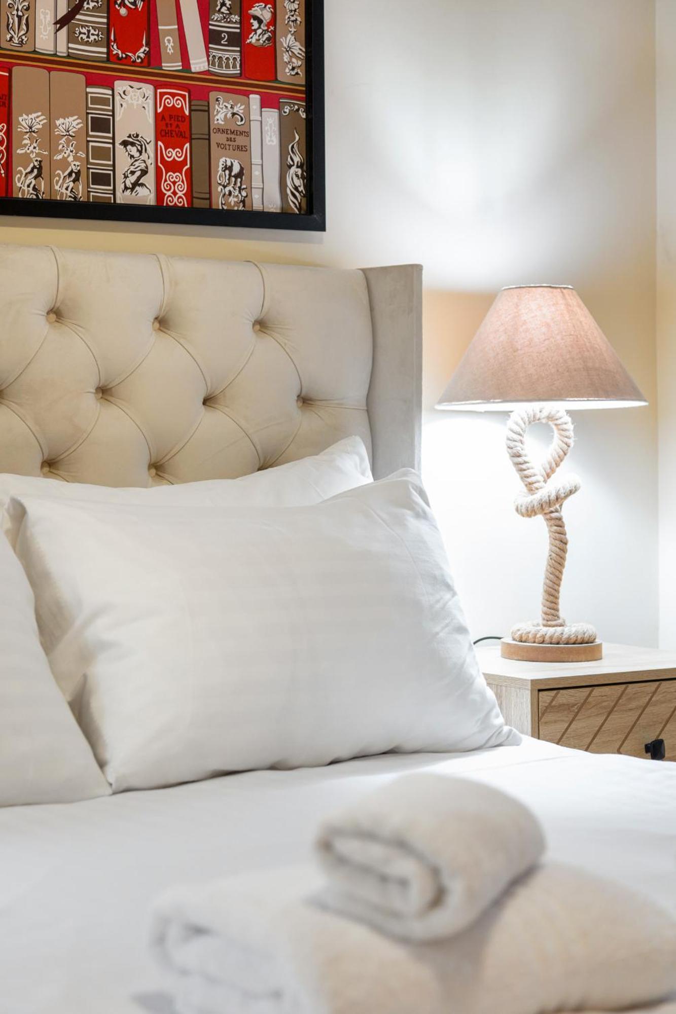 Elegant Kensington Apartment With Patio London Luaran gambar