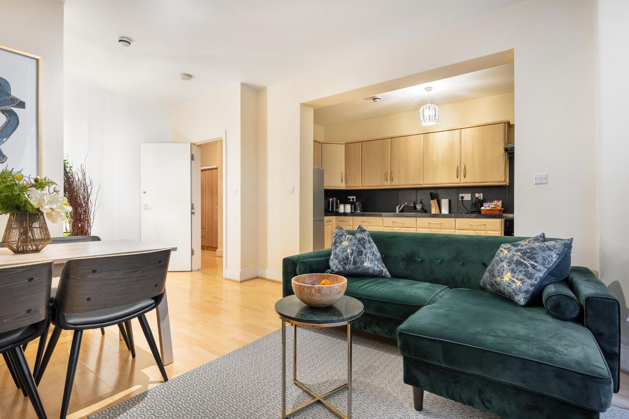 Elegant Kensington Apartment With Patio London Luaran gambar