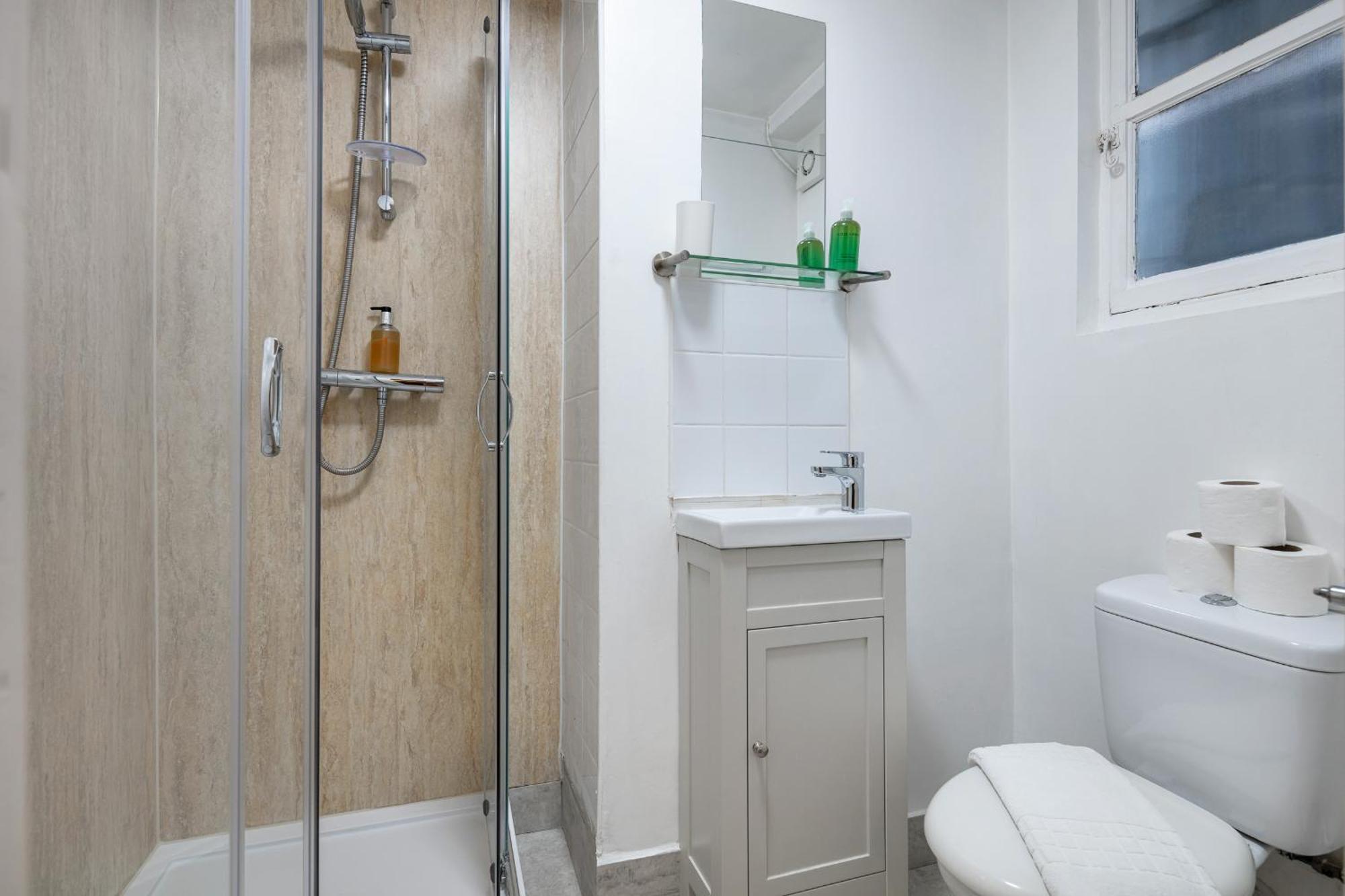 Elegant Kensington Apartment With Patio London Luaran gambar