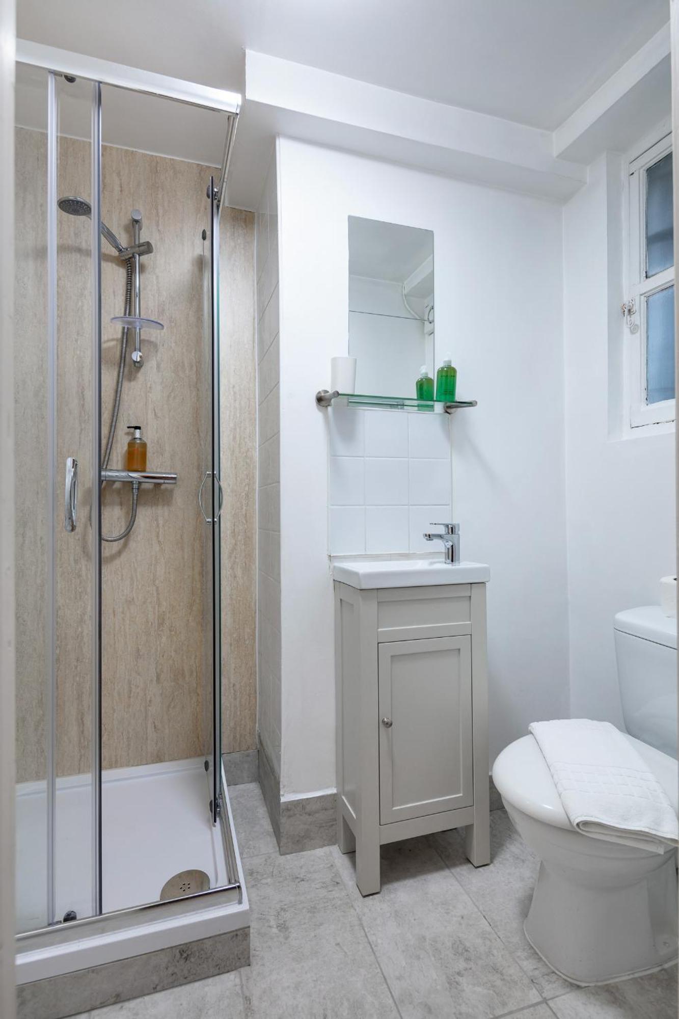 Elegant Kensington Apartment With Patio London Luaran gambar